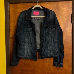 Torrid x Betsey Johnson Denim Trucker Jacket Dark Wash Skull Jean Jacket Size 2X